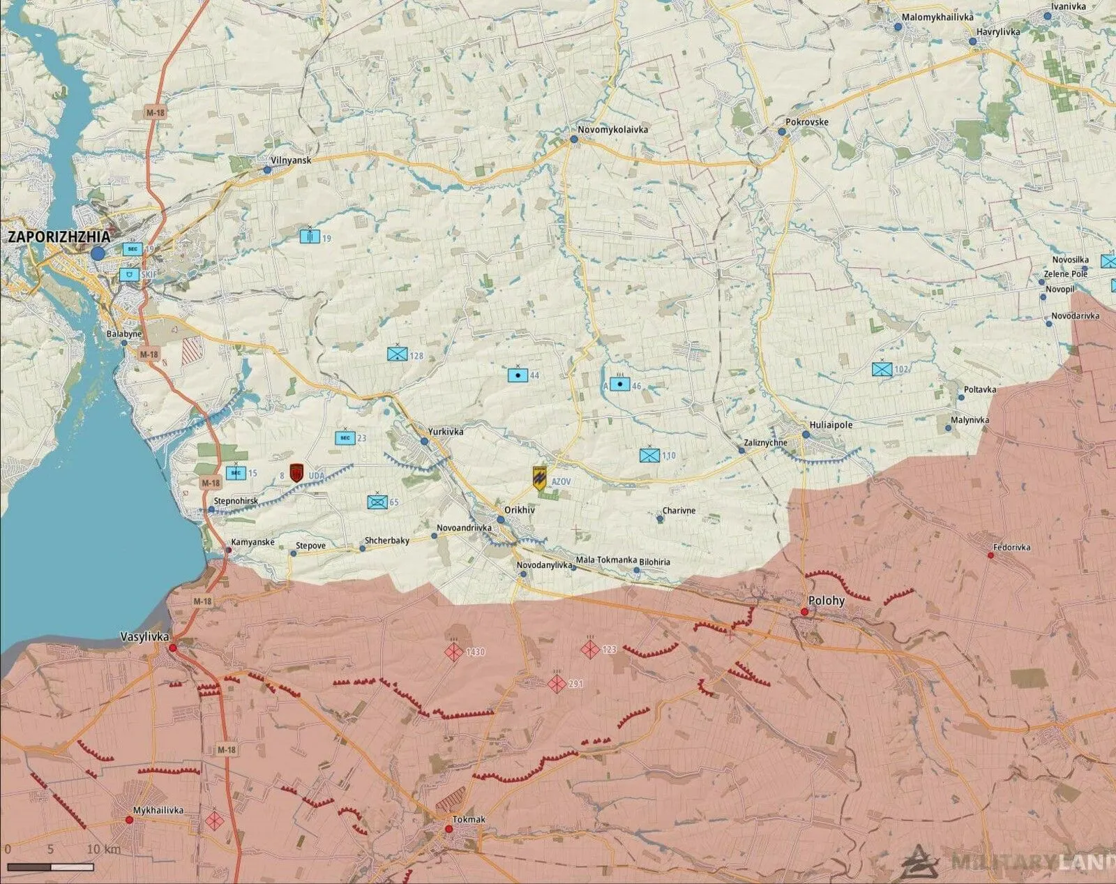 - Zaporizhzhia : Un drone a été abattu près de Kryvyi Rih ce matin. L’armée russe a bombardé Burlatske, Vremivka, Novosilka, Zelene Pole, Novopil, Olhivske, Malynivka, Huliaipole, Zaliznychne, Huliaipilske, Bilohirya, Mala Tokmachka, Mali Scherbaky, Kamyanske et Stepnohirsk.