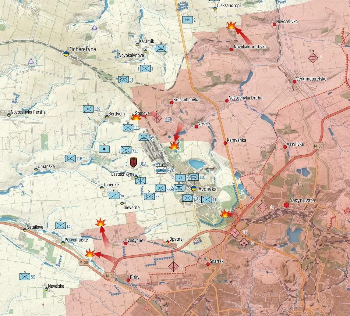 Cartes de Poulet volant et Military Land