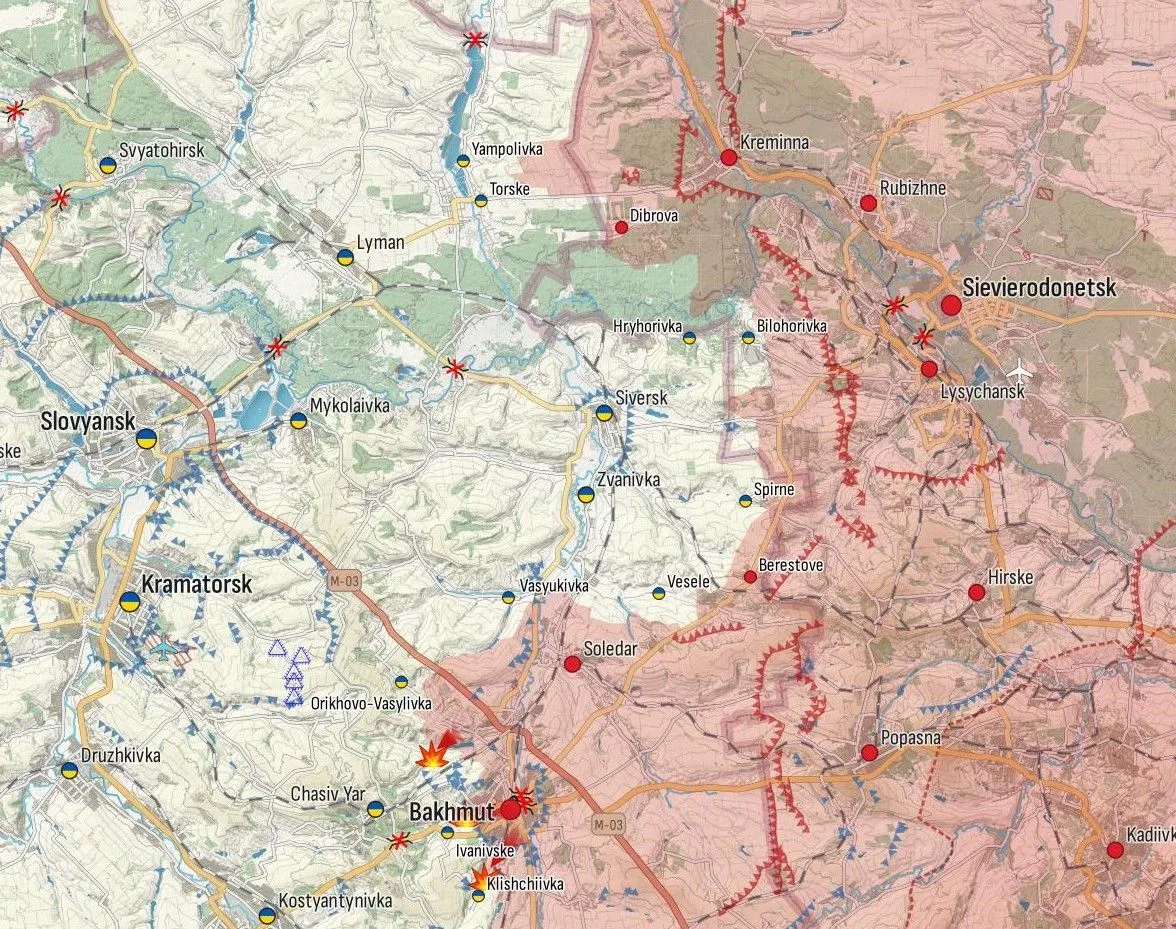 Cartes de Poulet volant et Military Land